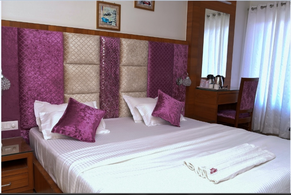 Deluxe Room 1