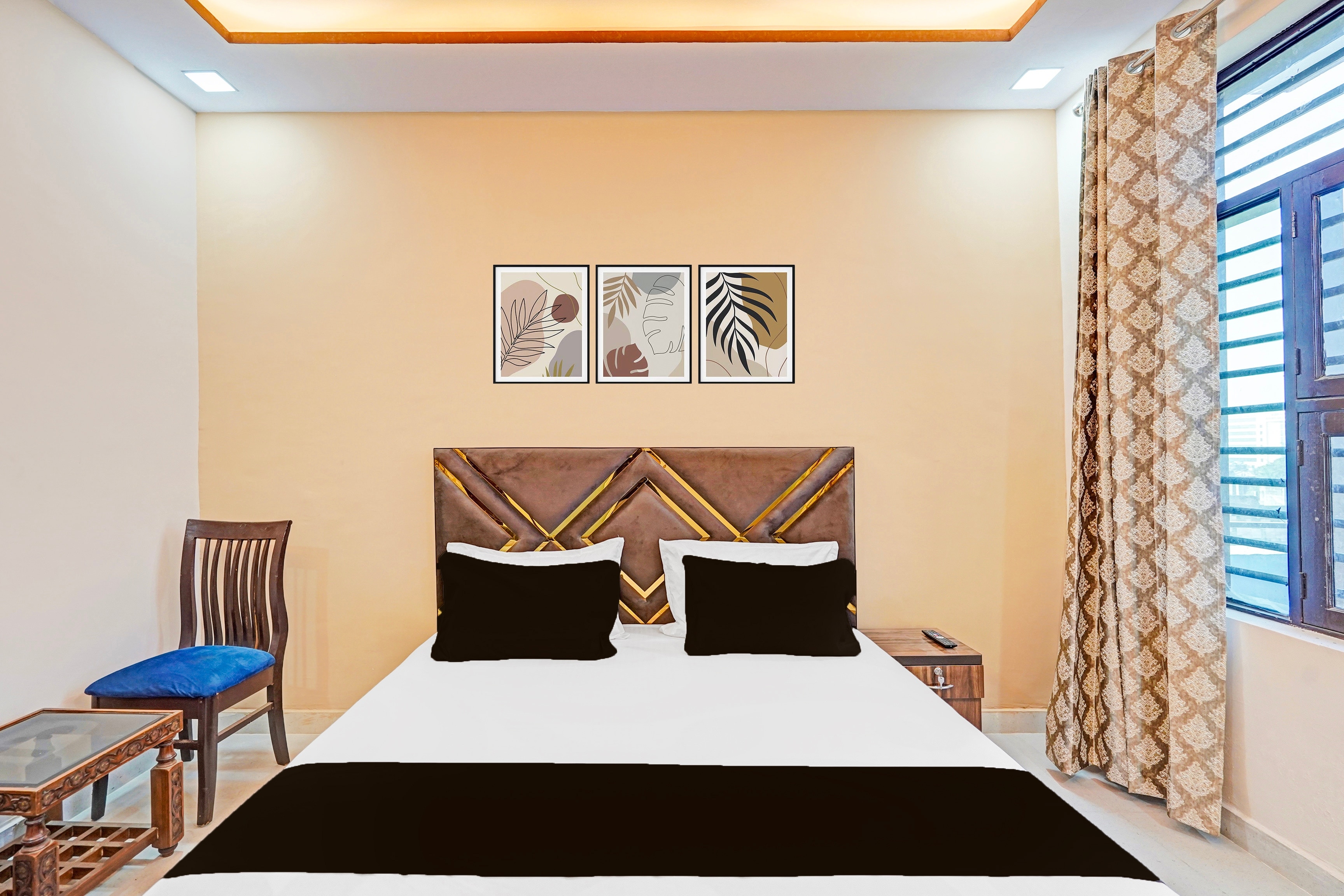 Hotel O Four Square Guest House - Tap to explore photos