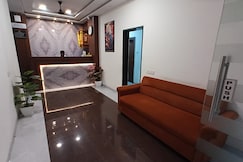 Yashmer Lodging and Boarding, Thane