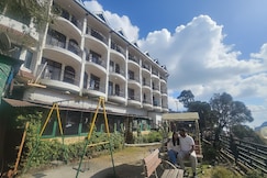 Hotel Welcome Park(walkable distance from mall road)