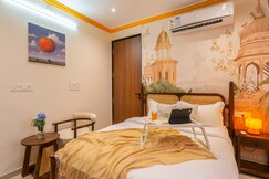 Citrus Abode Home with Breakfast and Pickup, Udaipur