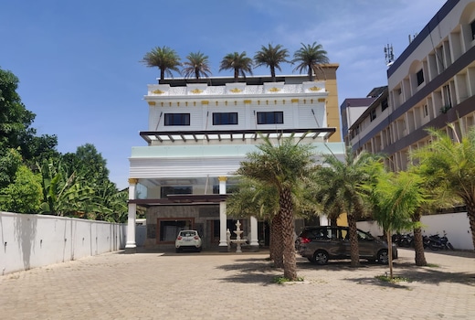 Hotel Avin Sree Grand