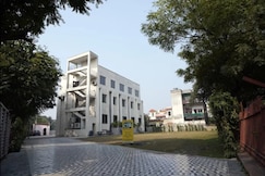 Yu Turn restaurent & hotel, Greater Noida