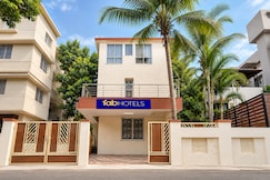 FabHotel Athiti Delight Stay, Pune