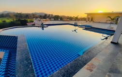 Swimming Pool 2