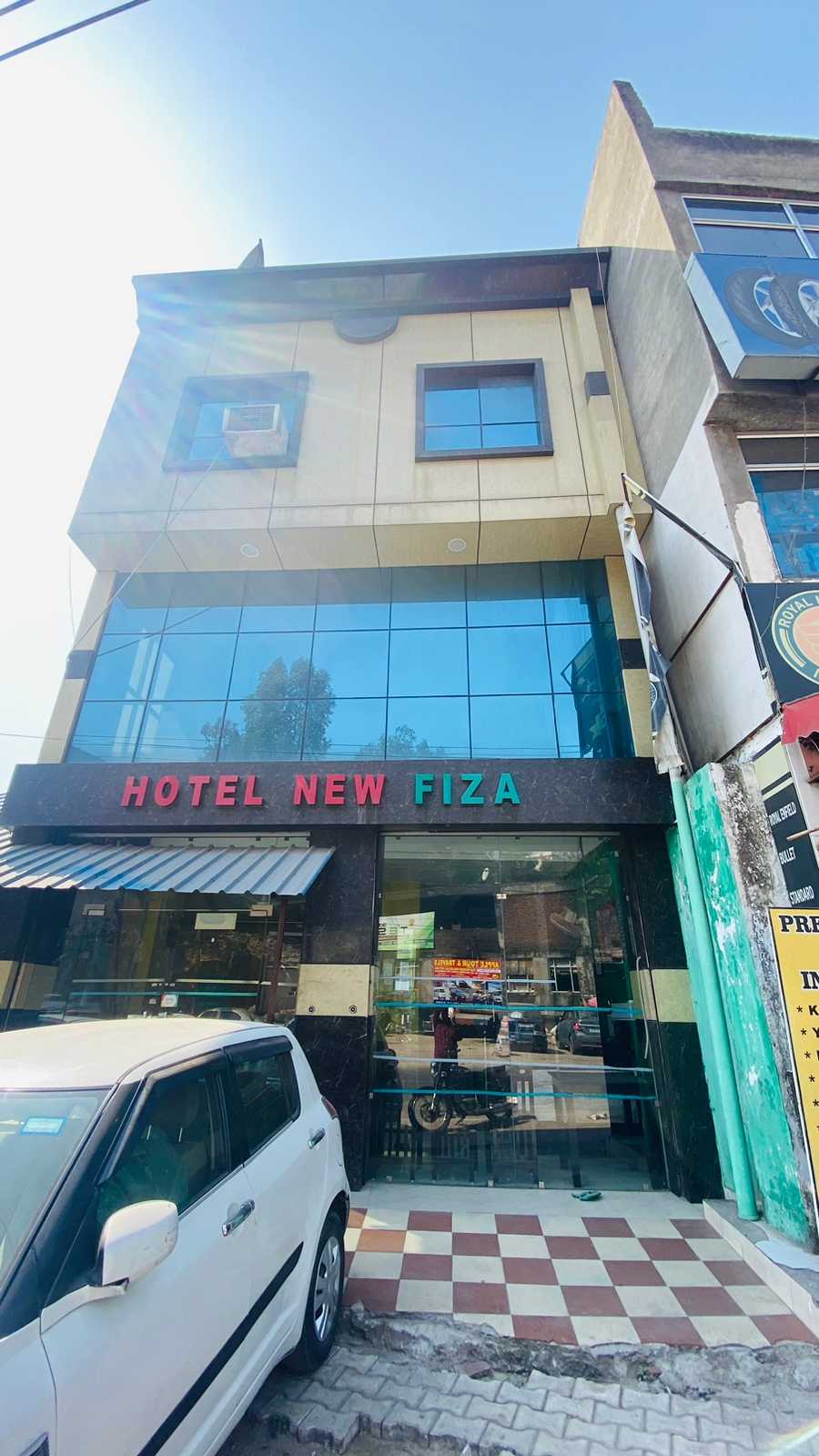 Hotel O New Fiza - Tap to explore photos