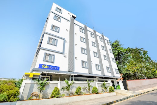 FabHotel SSR Ikon Suites - Nr Hyderabad Central University, Kondapur