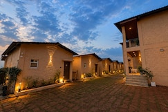 Jal by the Sea Beachfront Cottage, Diveagar