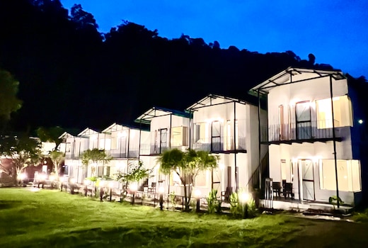 Aspen Riverside Resort