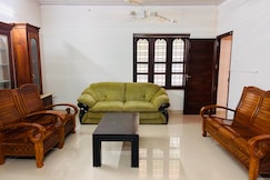 Vrindavan Homestay | 5mins Drive to Guruvayur Temple, Guruvayur