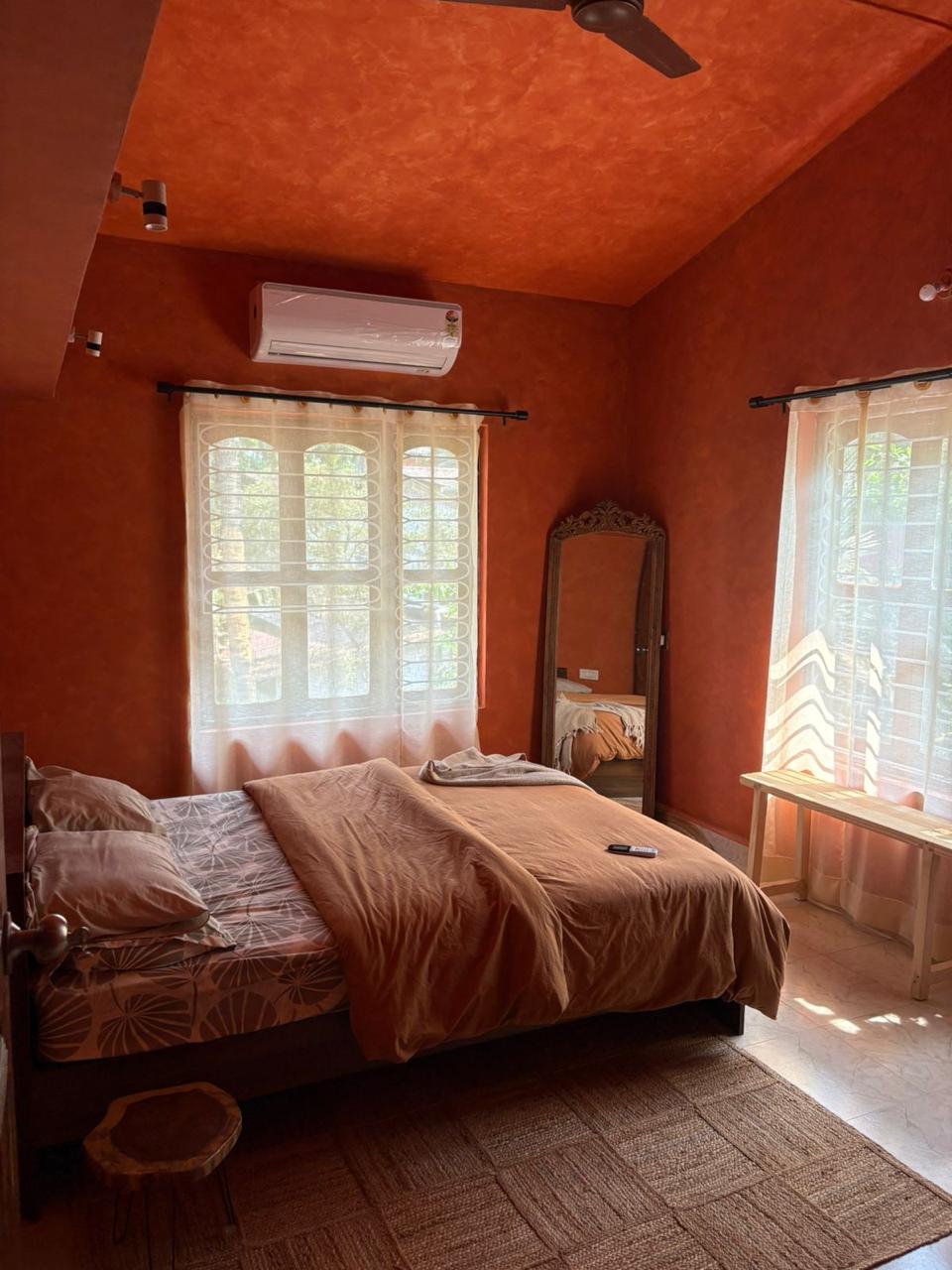 North Goa 2bhk, near Coconut tree road parra, Bohemian house - Tap to explore photos
