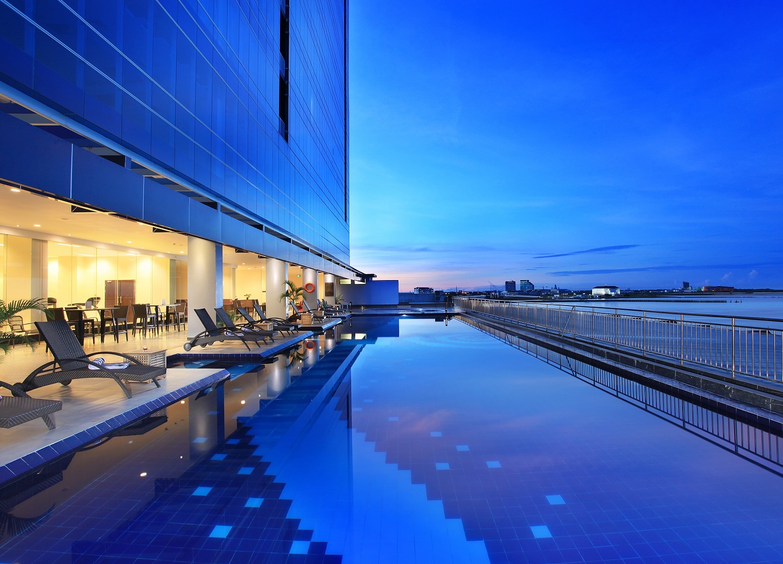 Swiss-Belhotel Makassar - Tap to explore photos