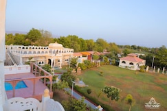 YASHVEER RESORT, Dhanera