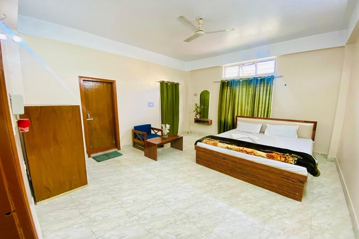 Hotel JM suites Prashanti - Tap to explore photos