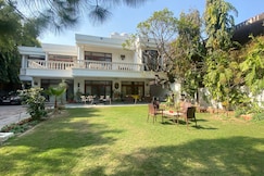 The Stay Inn | Bed & Breakfast, Delhi