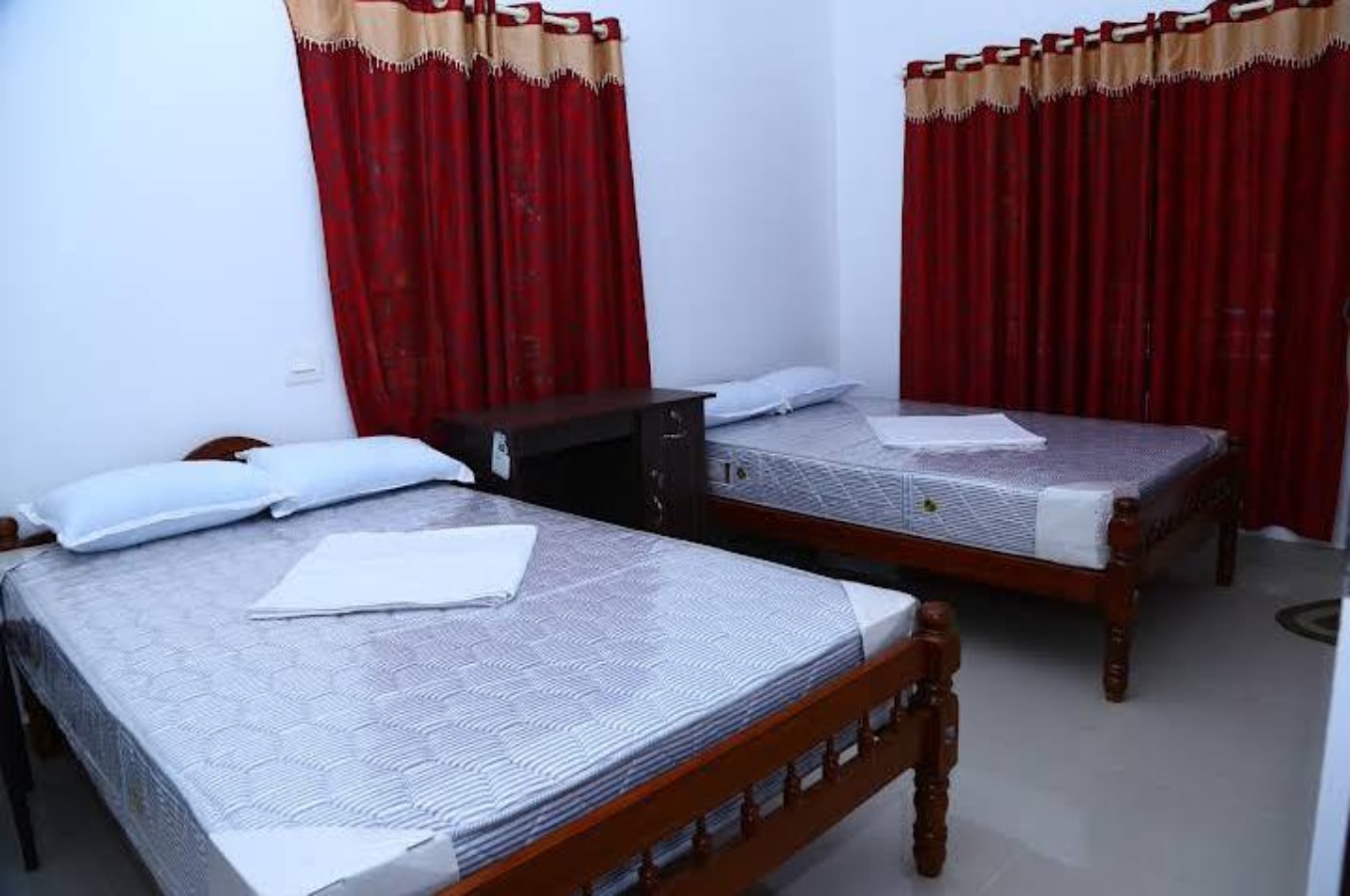 Orbit Homestay - Tap to explore photos