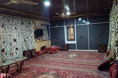 Bhat guest house, Katra