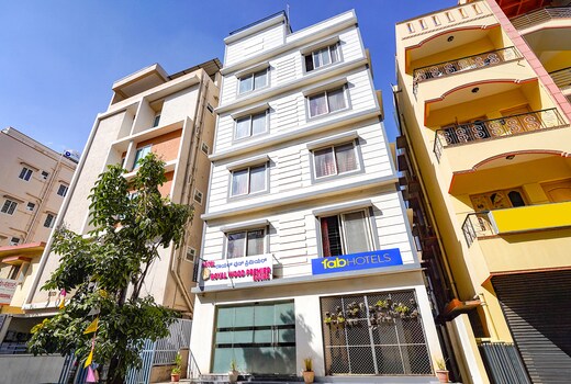 FabHotel Royal Wood Premier -Nr Domlur