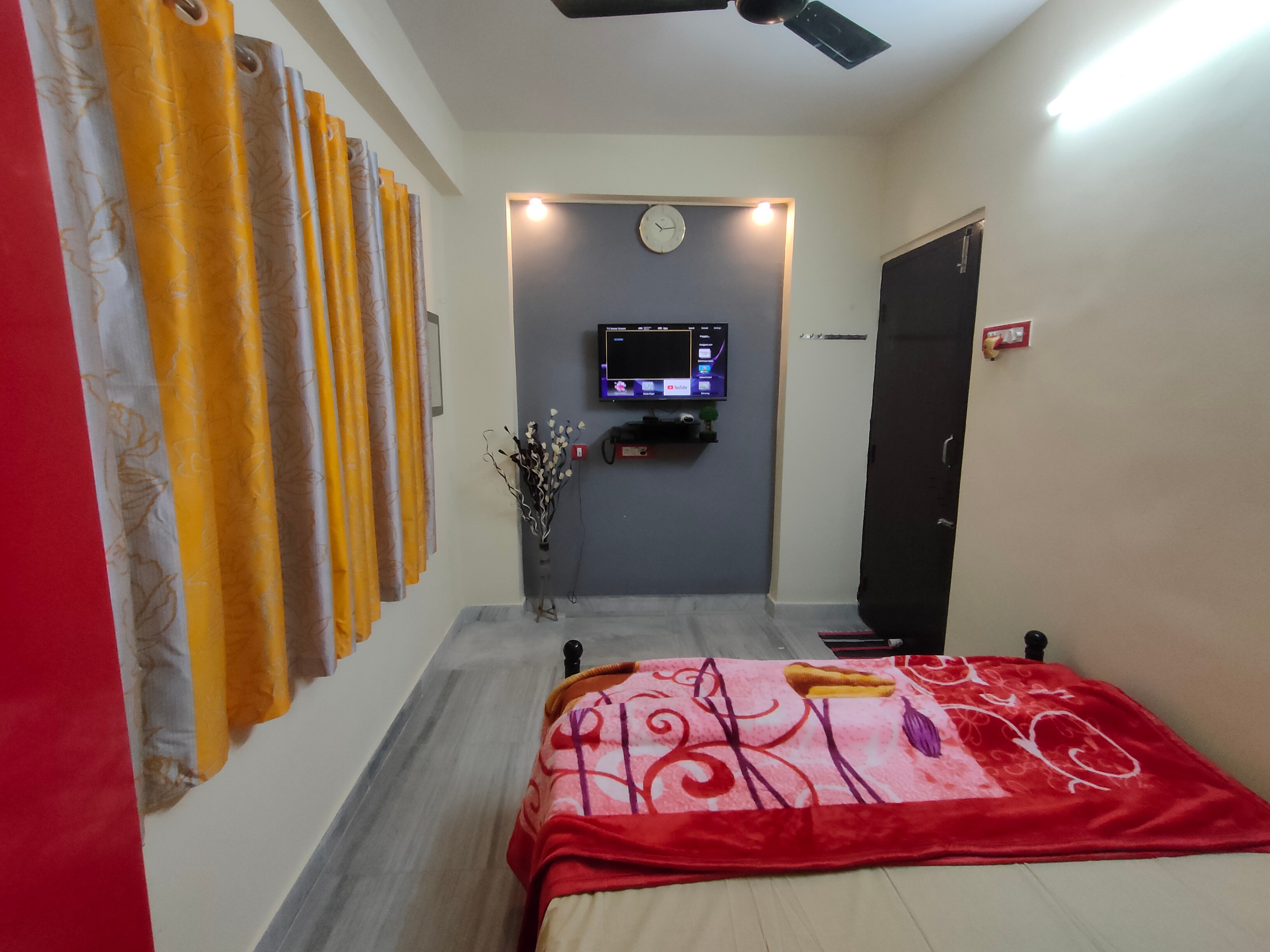 Nidhi Kunj - Entire Apartment - Tap to explore photos