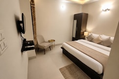Sada Shiv Guest House Near Kashi vishwanath temple & ganga river, Varanasi