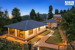 StayVista at Cujo's Haus W/ Heated Floor, Jainti