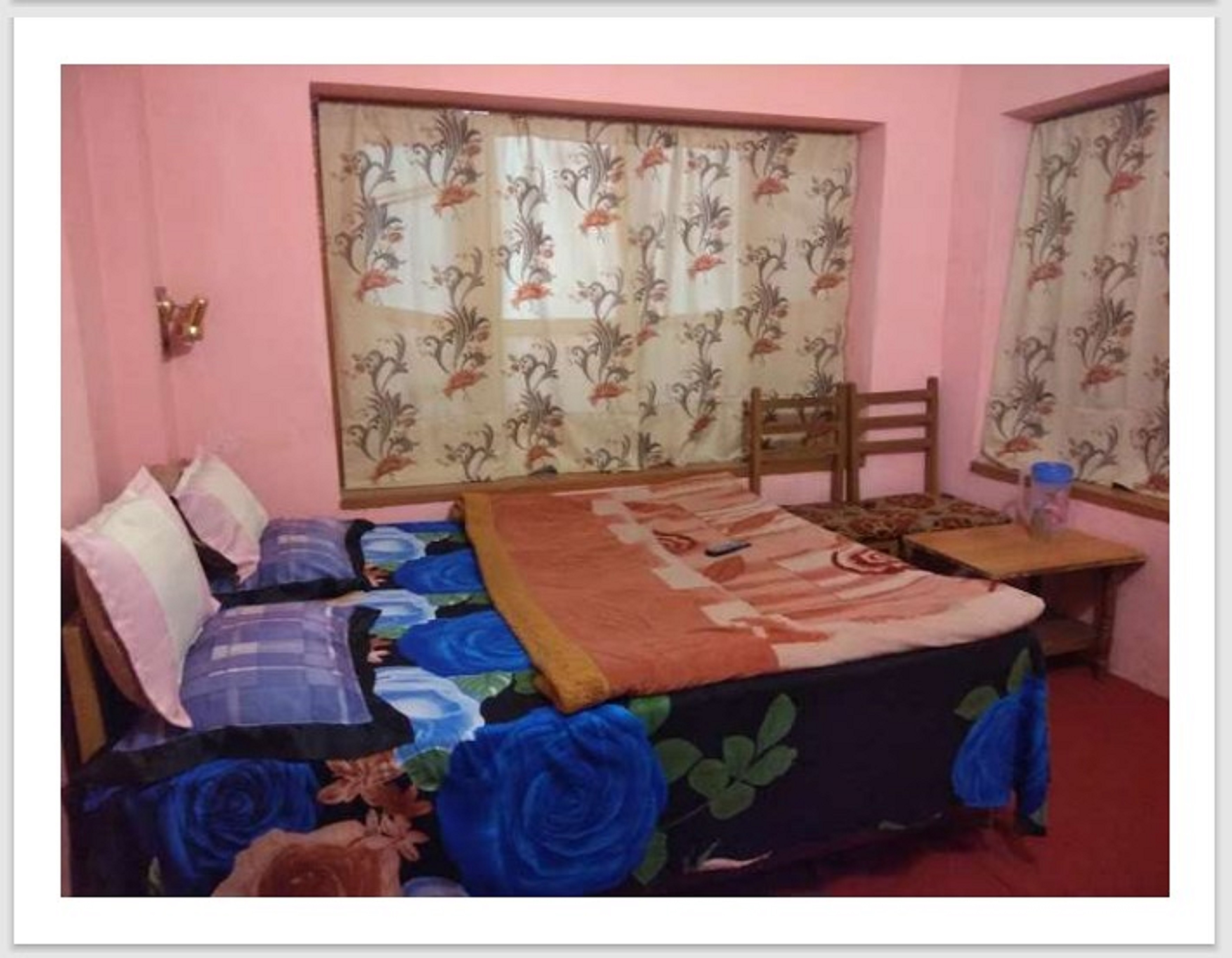 Jannat Guest House - Tap to explore photos