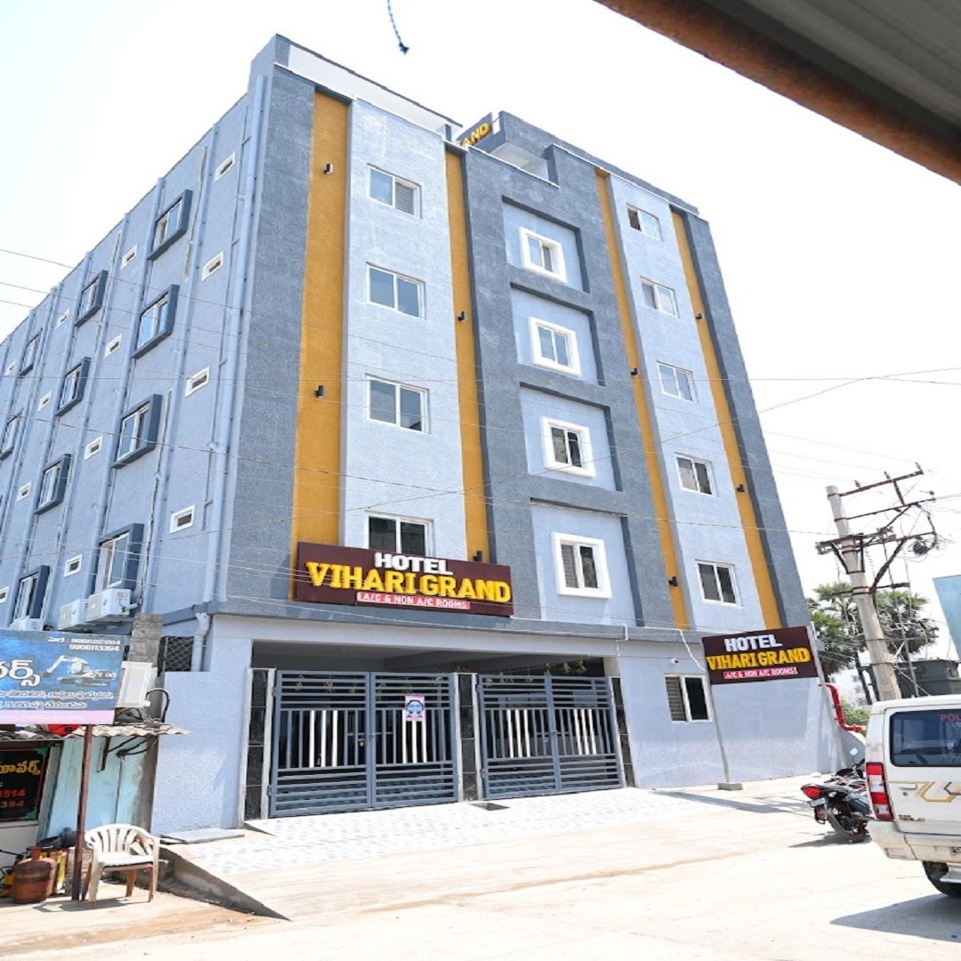 HOTEL VIHARI GROUPS - Tap to explore photos