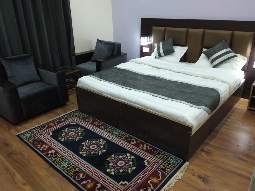 Hotel Kargil Height - Tap to explore photos