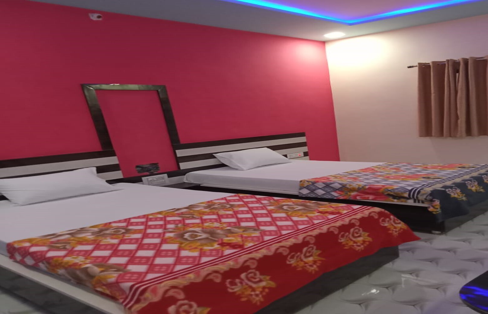 HOTEL MOUNTAIN JAWAI PALACE AND RESTURANT - Tap to explore photos