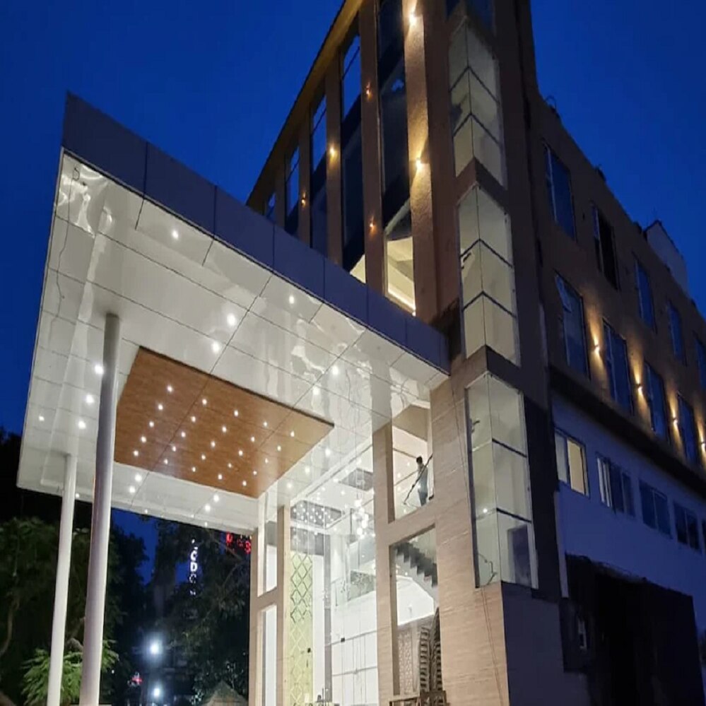 The Royal Rasraj 𝗕𝗢𝗢𝗞 Dhule Hotel 𝘄𝗶𝘁𝗵 ₹𝟬 𝗣𝗔𝗬𝗠𝗘𝗡𝗧
