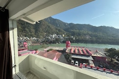 Nirvana Riverside Resort with Ganga View Rooms, Rishikesh