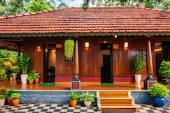 Misty D Silver, Munnar