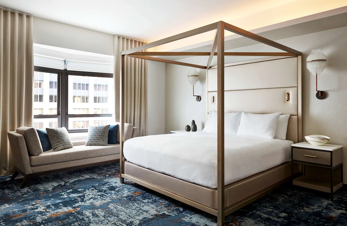 New York Hilton Midtown - Tap to explore photos