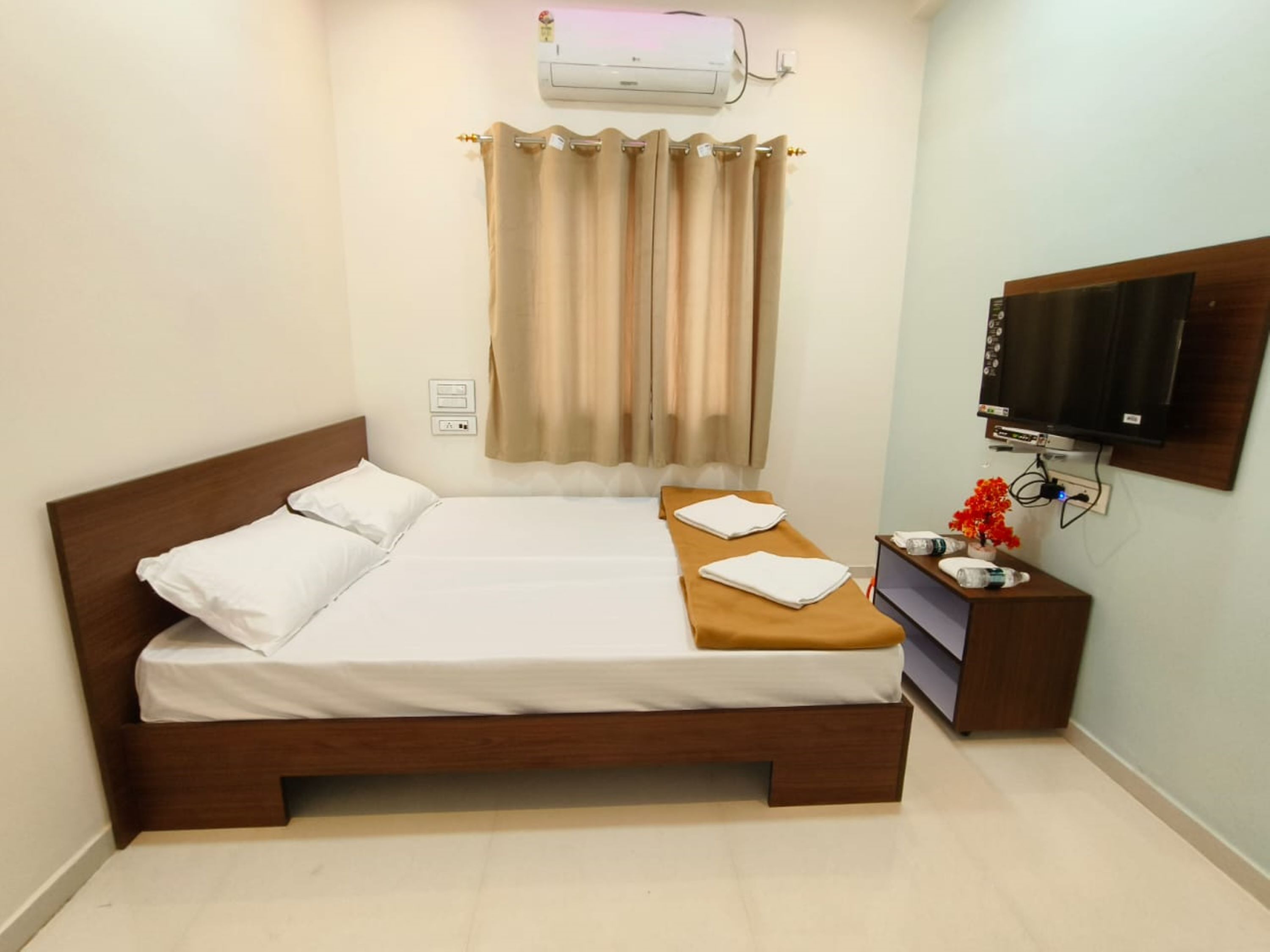 Hotel Ashokraj 4