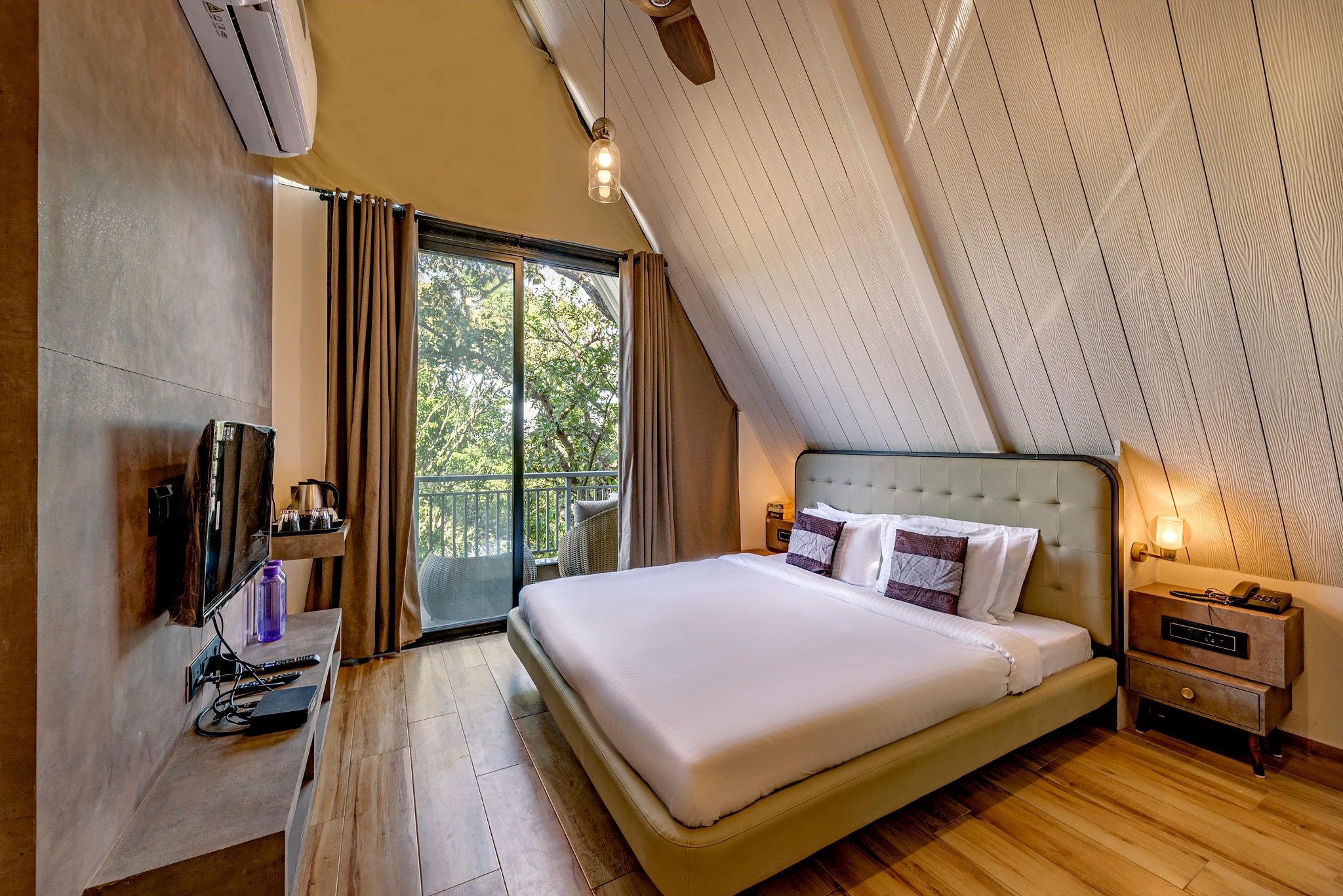 SaffronStays Hillside Harriers (Couples)