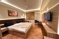 Sun Twilight By Richas Home, Greater Noida