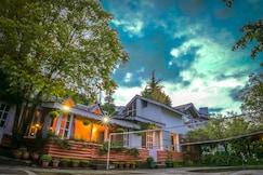 Nalagarh loghuts by Edenhomes, Manali