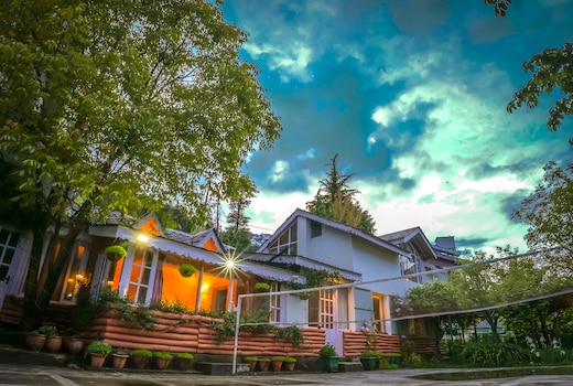 Nalagarh loghuts by Edenhomes