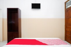 OYO 860 Rajasa Hotel, Magelang