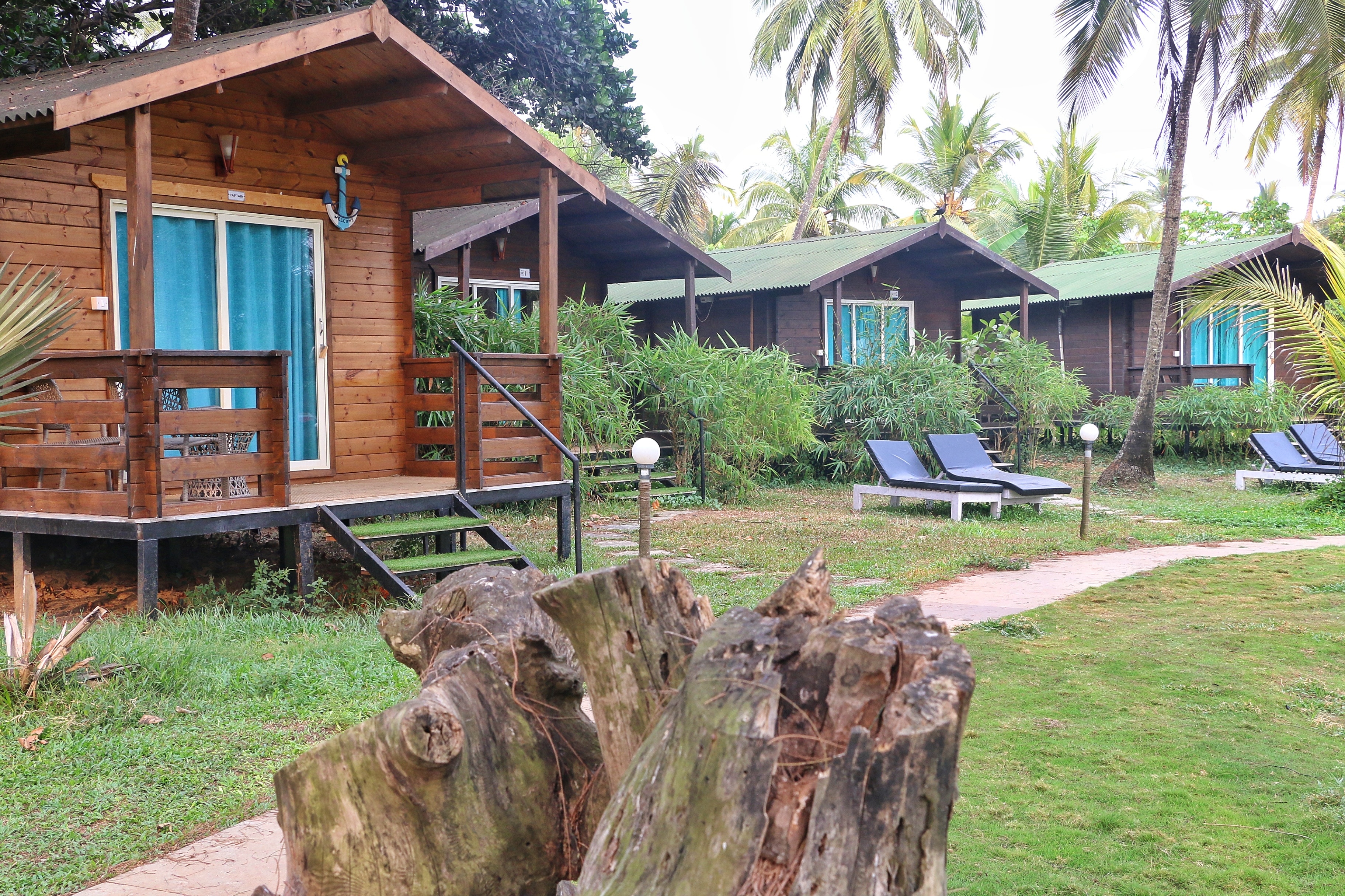 Montego Bay Beach Village Goa Inr 910 Off 4 5 9 9 Resort