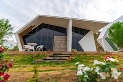 StayVista at Deimos @ Luna Nova, Karanprayag