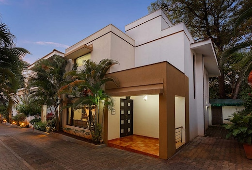 V are Family | Seven Solace 3 BHK Villa