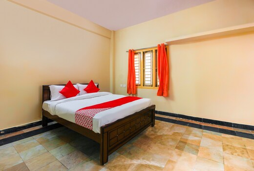 Hotel O Sai Residency Near SR Nagar metro station