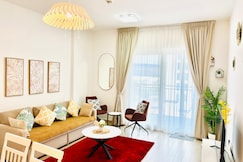 Sleek Stays - 1BR with balcony at Yas Island near Sea World,Etihad Arena, Al Wakra