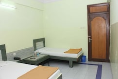 Cozy Hotel Anand, Kolhapur