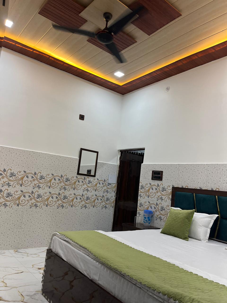 Anvi Guest House - Tap to explore photos