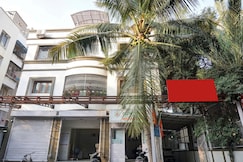 Super Townhouse The Upper Room Near Pune Airport, Pune