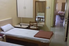 Sharanbasweshwar Executive Lodge, Akluj