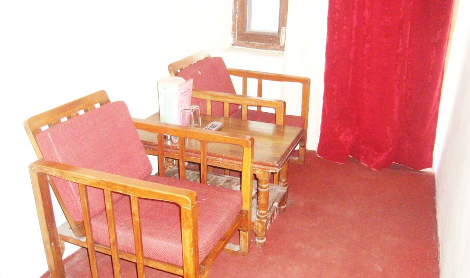 Hotel Chelsea Manali Inr 172 Off 7 5 0 Hotel Price Address