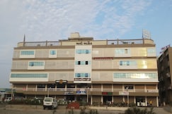 Hotel Sunrise, Modasa